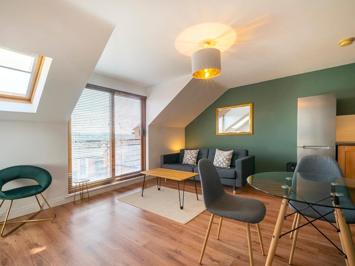 Апартаменты Titanic View Penthouse - Gated Complex - Parking Белфаст Экстерьер фото